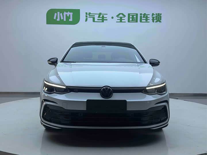 Фото 2 - Volkswagen Golf