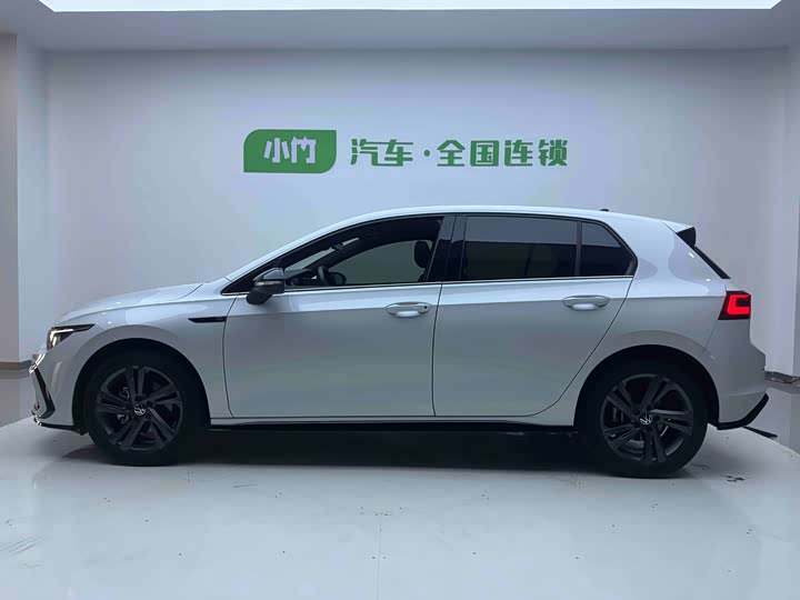 Фото 7 - Volkswagen Golf