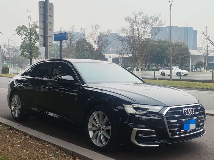 Фото 3 - Audi A6L