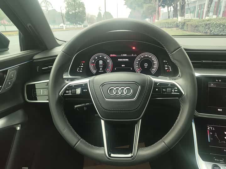 Фото 4 - Audi A6L