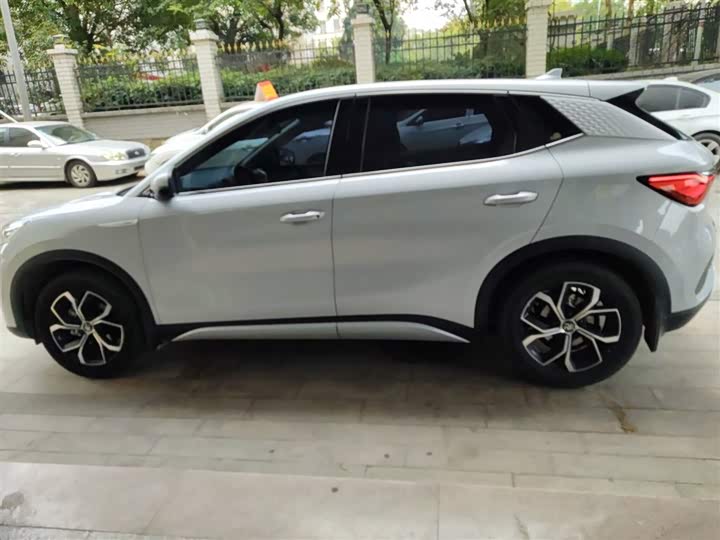 Фото 5 - BYD Yuan Plus