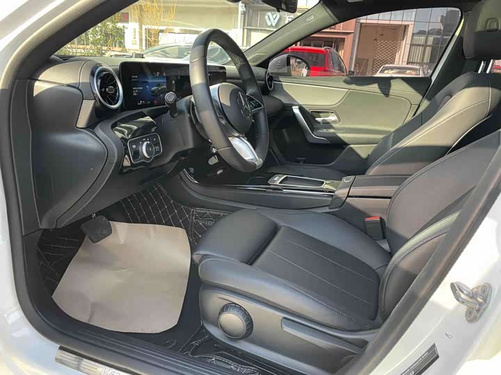 Фото 4 - Mercedes-Benz A-Class