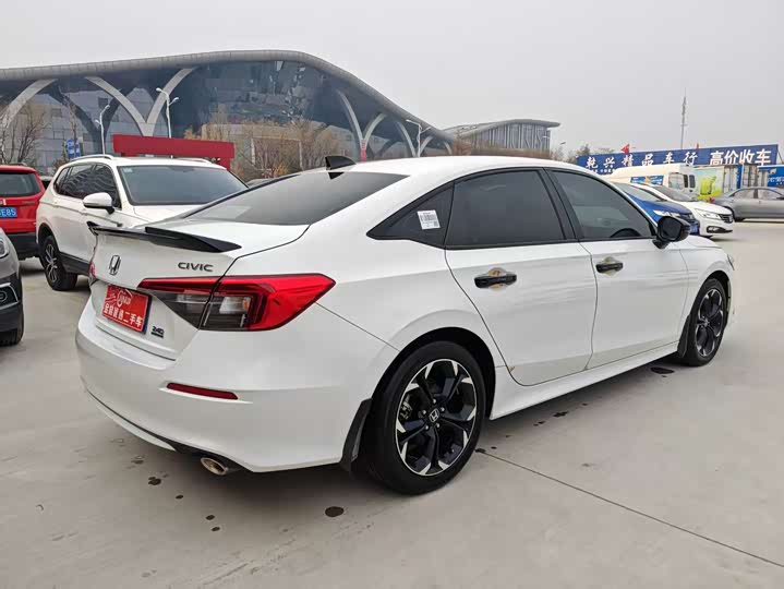 Фото 4 - Honda Civic