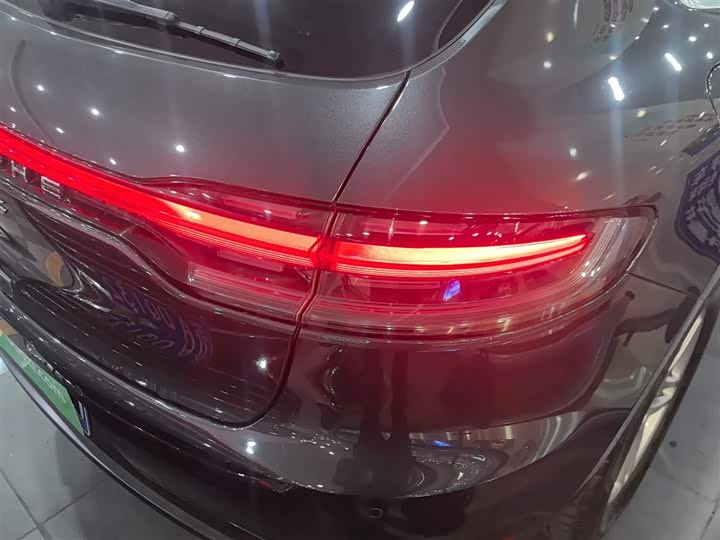 Фото 8 - Porsche Macan