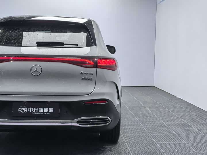 Фото 9 - Mercedes-Benz EQE SUV
