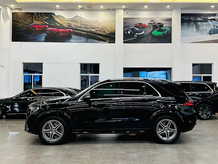 Фото 3 - Mercedes-Benz GLE-Class