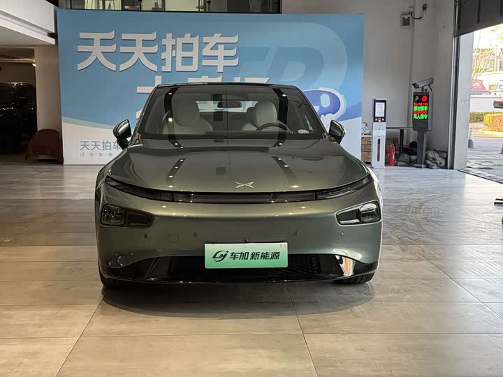 Фото 2 - XPeng P7