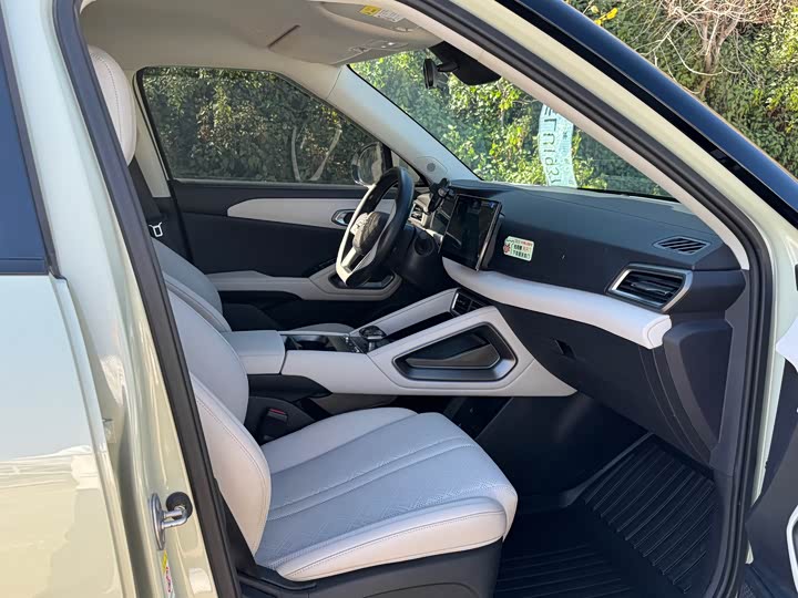 Фото 5 - BYD Yuan Up