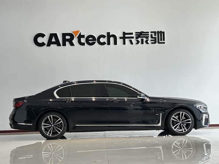 Фото 4 - BMW 7 Series