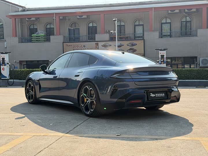 Фото 6 - Xiaomi SU7