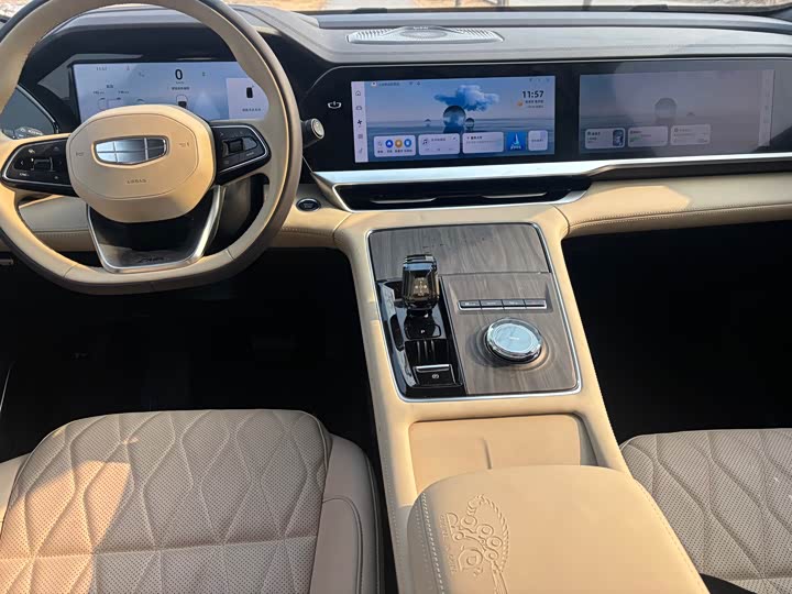 Фото 5 - Geely Monjaro