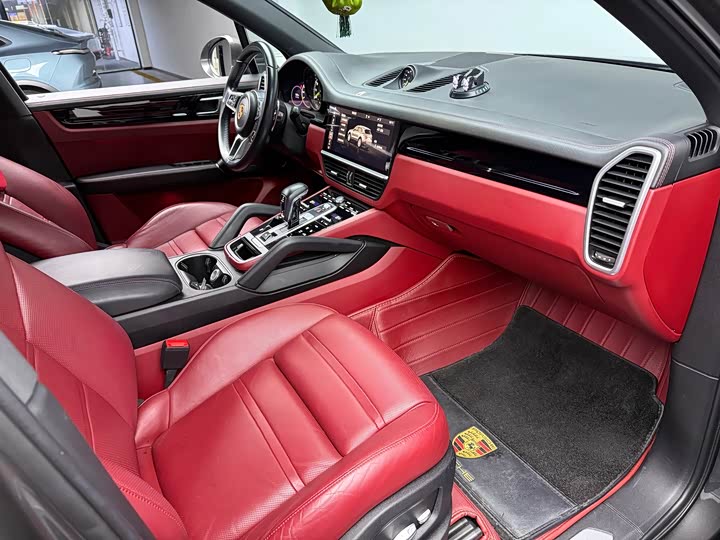 Фото 6 - Porsche Cayenne Hybrid