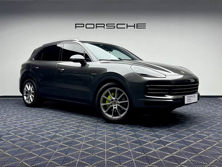 Фото 9 - Porsche Cayenne Hybrid