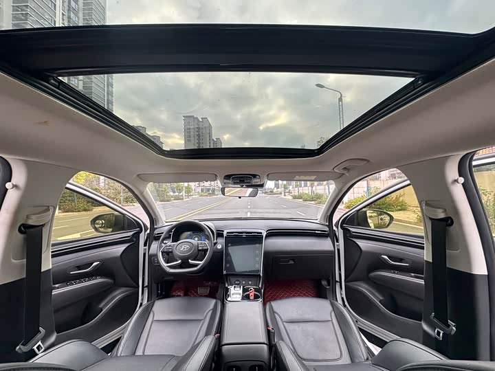 Фото 9 - Hyundai Tucson L