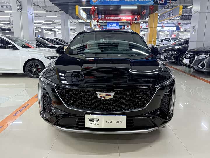 Фото 2 - Cadillac GT4