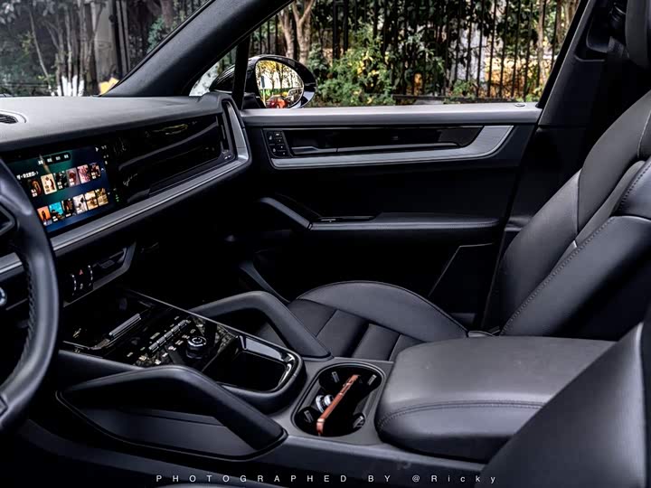 Фото 9 - Porsche Cayenne