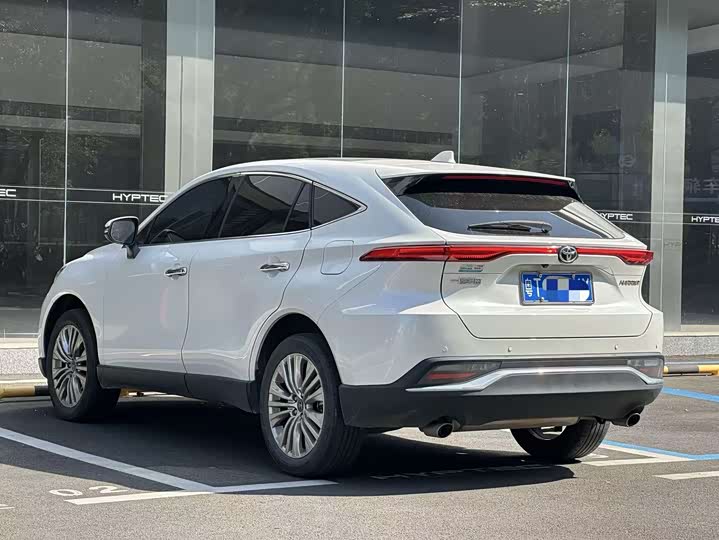 Фото 6 - Toyota Harrier