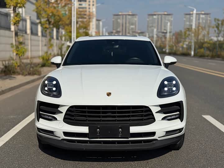 Фото 2 - Porsche Macan