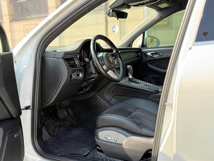 Фото 4 - Porsche Macan