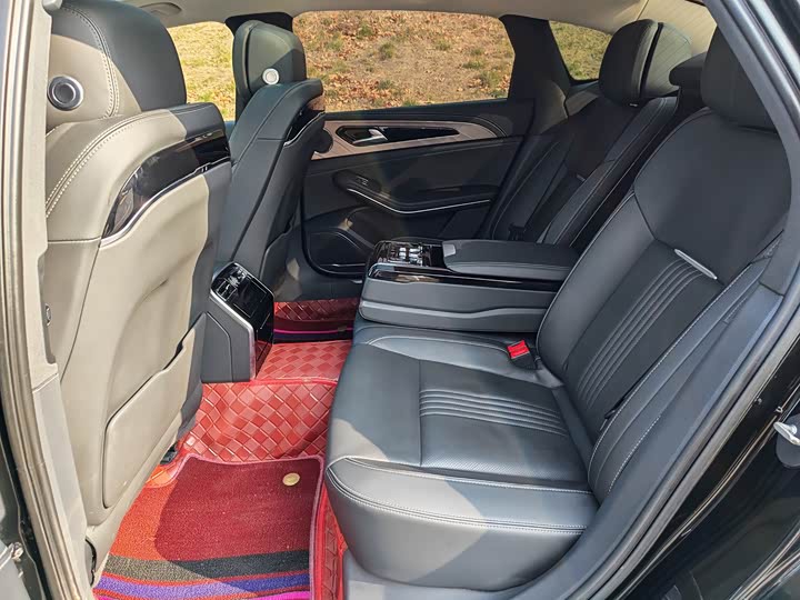 Фото 6 - Hongqi H9