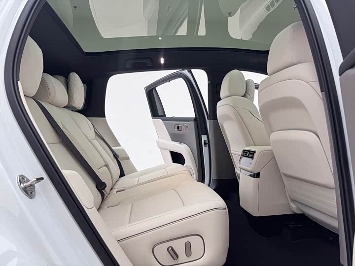 Фото 9 - LiXiang i6