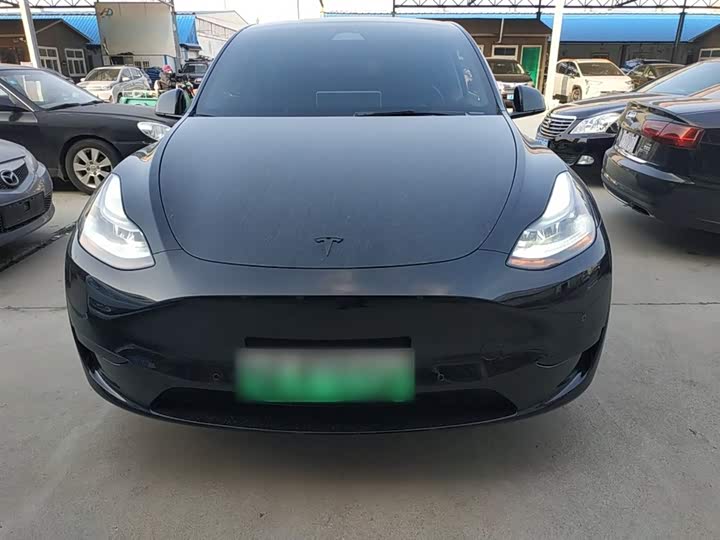 Фото 3 - Tesla Model Y
