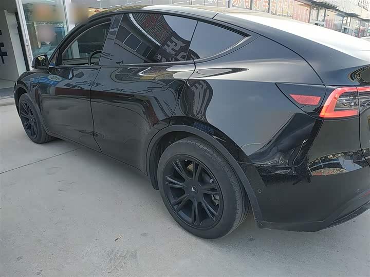 Фото 5 - Tesla Model Y