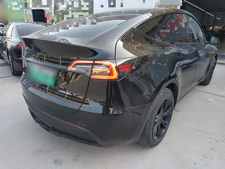 Фото 7 - Tesla Model Y