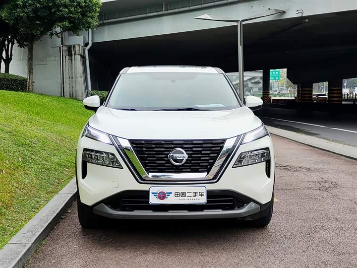 Фото 2 - Nissan X-Trail