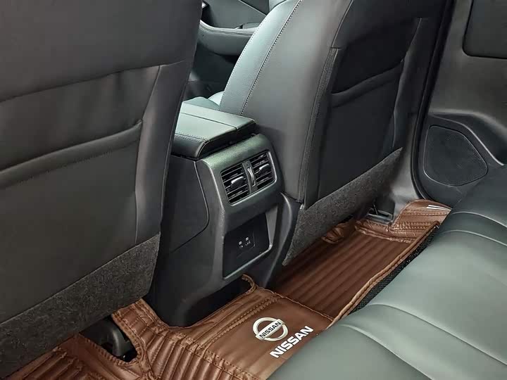 Фото 9 - Nissan X-Trail