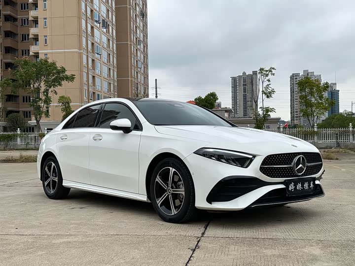 Фото 3 - Mercedes-Benz A-Class