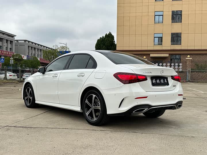 Фото 7 - Mercedes-Benz A-Class