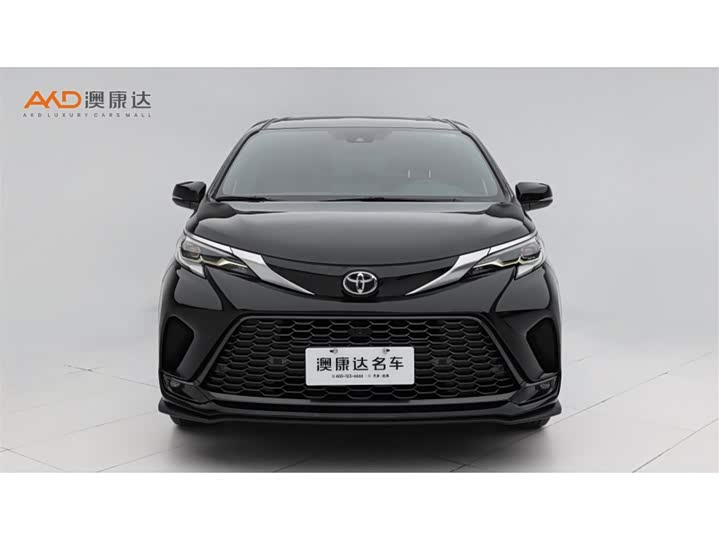 Фото 2 - Toyota Granvia