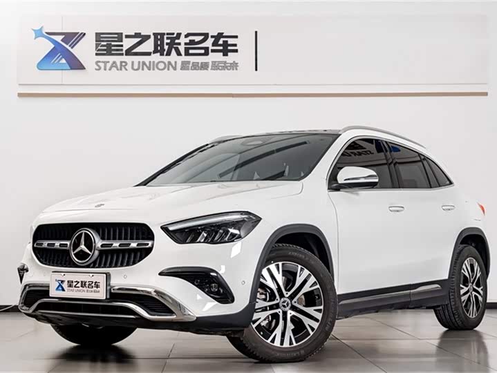 Фото 2 - Mercedes-Benz GLA-Class