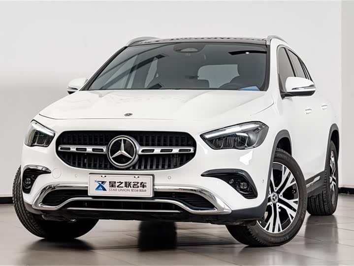 Фото 3 - Mercedes-Benz GLA-Class