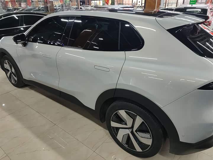 Фото 5 - Changan Deepal S05