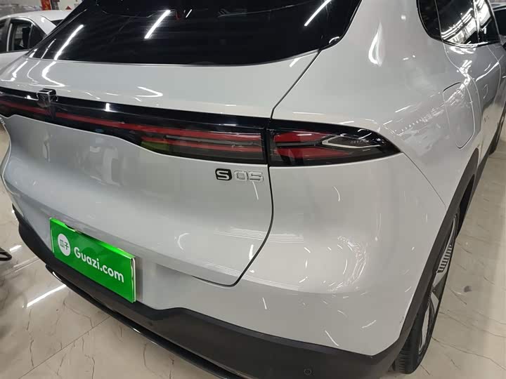 Фото 8 - Changan Deepal S05