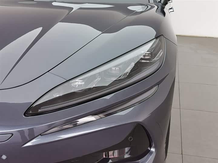 Фото 7 - Denza Z9