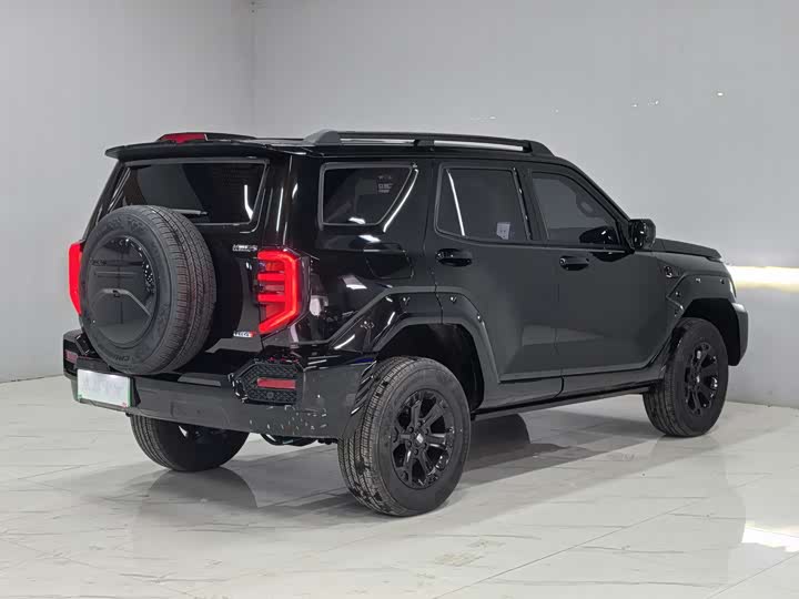 Фото 4 - Tank 400 Hybrid