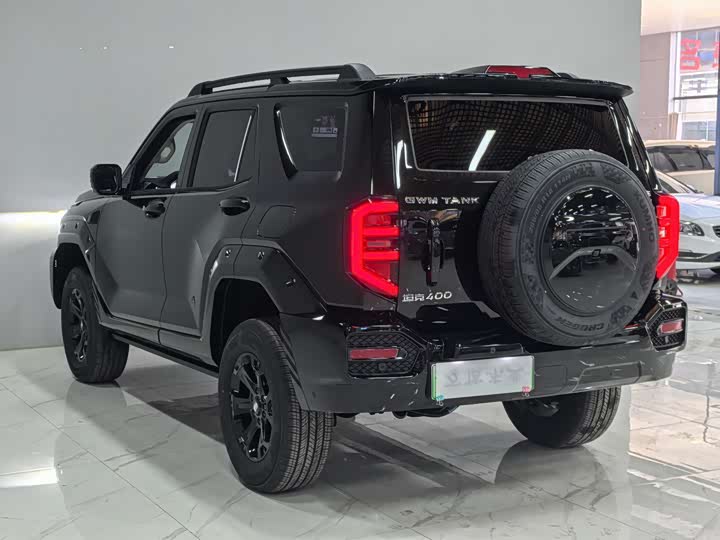 Фото 6 - Tank 400 Hybrid