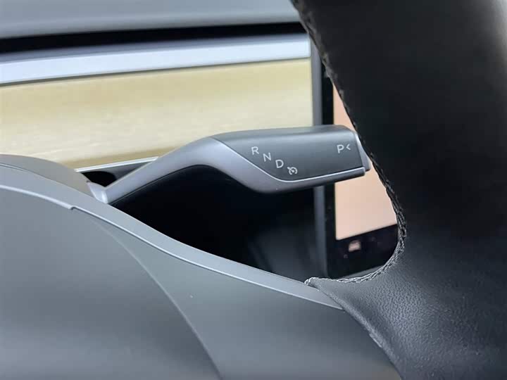 Фото 7 - Tesla Model 3