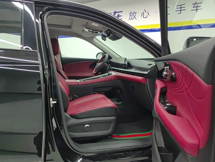 Фото 8 - Exeed RX C-DM Hybrid