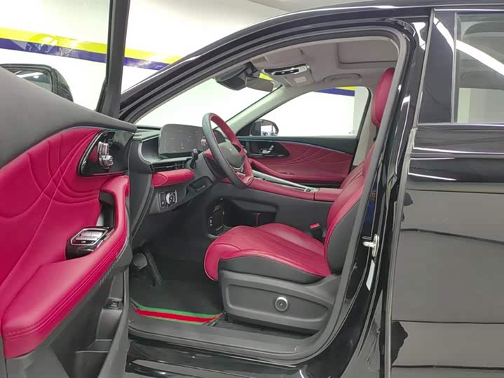 Фото 9 - Exeed RX C-DM Hybrid