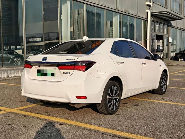 Фото 6 - Toyota Corolla Hybrid