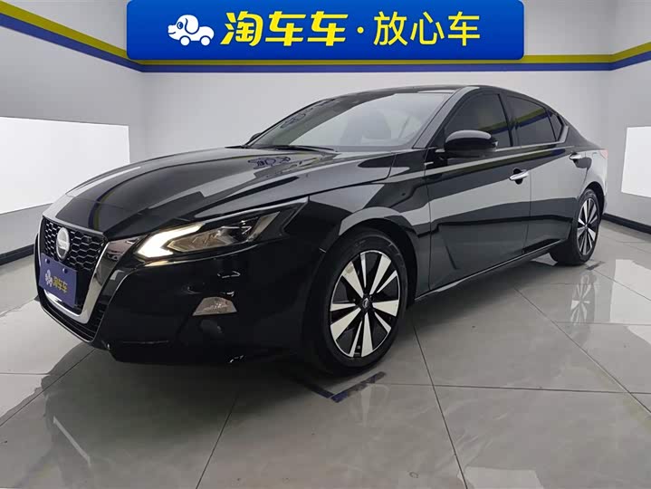 Фото 1 - Nissan Teana