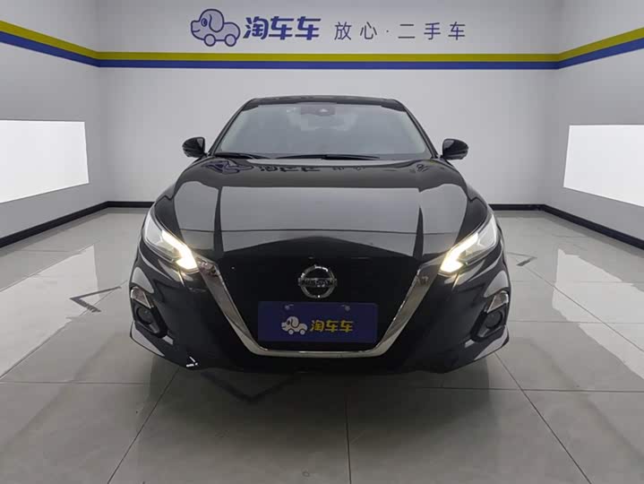 Фото 2 - Nissan Teana