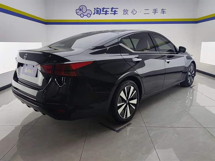 Фото 3 - Nissan Teana