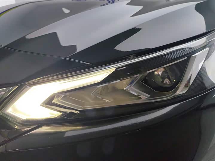 Фото 5 - Nissan Teana