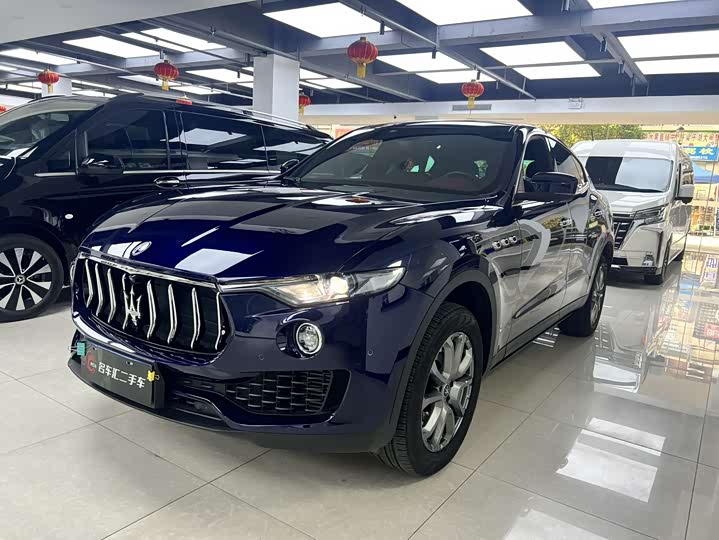 Фото 1 - Maserati Levante