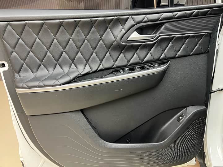 Фото 8 - Hyundai Custo